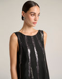 Abito Mini a Trapezio con Ricami Verticali di Paillettes – Nero