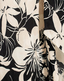 Abito Maxi Americano con Stampa Floreale Macro – Nero/Panna