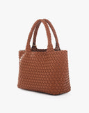 Borsa Shopping Intrecciata con Inner Pouch e Charm – Cuoio
