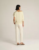 Top Fluido in Satin con Scollo a Barchetta e Maniche a Pipistrello