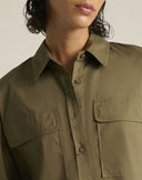 Camicia Boxy in Stile Utility con Tasconi e Maniche 3/4