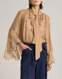 Blusa Fluida in Chiffon con Fiocco Lavallière e Maniche a Volants