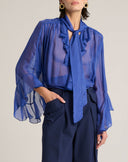 Blusa Fluida in Chiffon con Fiocco Lavallière e Maniche a Volants