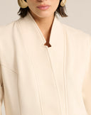 Blazer Sartoriale Panna con Scollo Architettonico