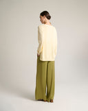 Maglia Fluida con Scollo Ampio