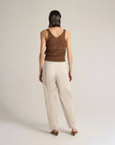 Pantalone Cropped con Pinces e Chiusura Asimmetrica