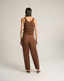 Pantalone Cropped con Pinces e Chiusura Asimmetrica
