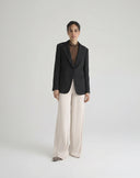 Blazer Monopetto Nero con Revers a Lancia
